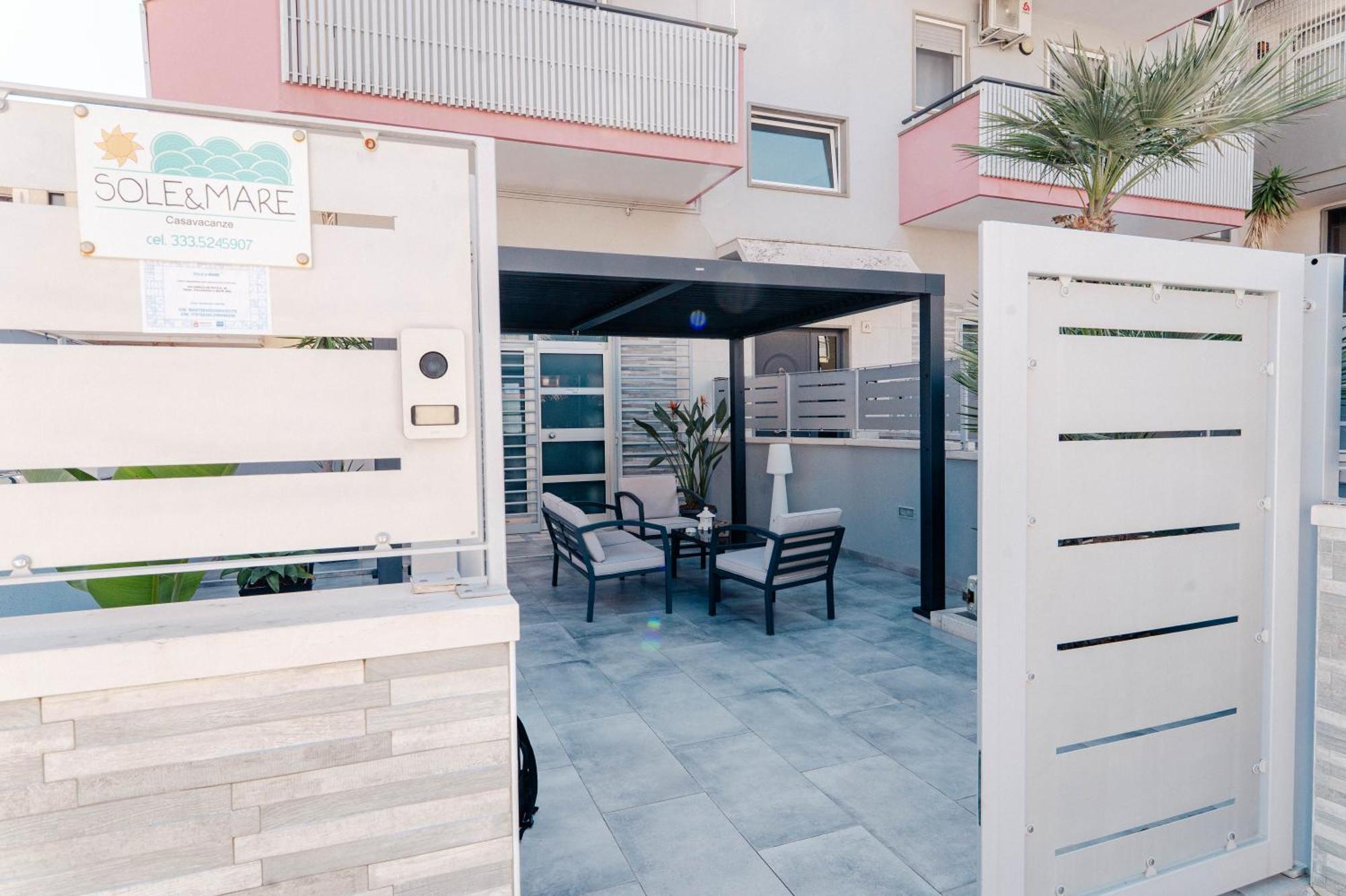 Appartamenti Sole&Mare โปลีญาโนอามาเร ภายนอก รูปภาพ